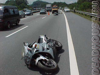 Смерть мотоциклиста. Езда без шлема