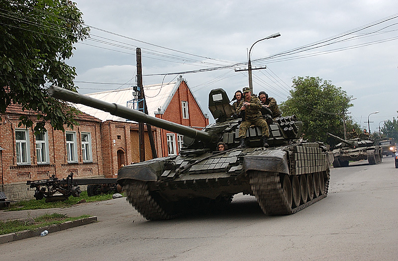 T 72 tanks in Beslan