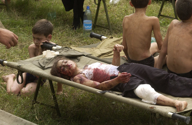 Beslan. Children in a mobile clinic