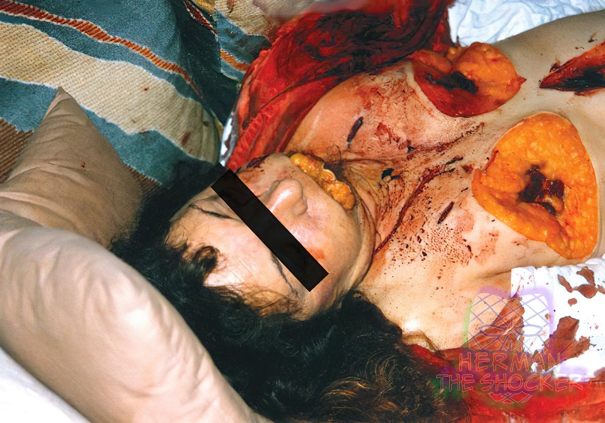 Грудь Риты Хаффман была отрезана, а кожа влагалища засунута в рот