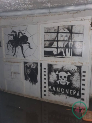 Графити на стенах подземной тюрьмы