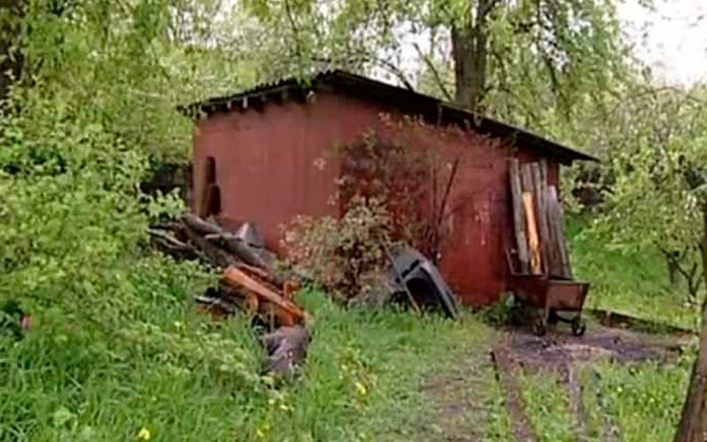 Garage under which sex maniac Mokhov built bunker