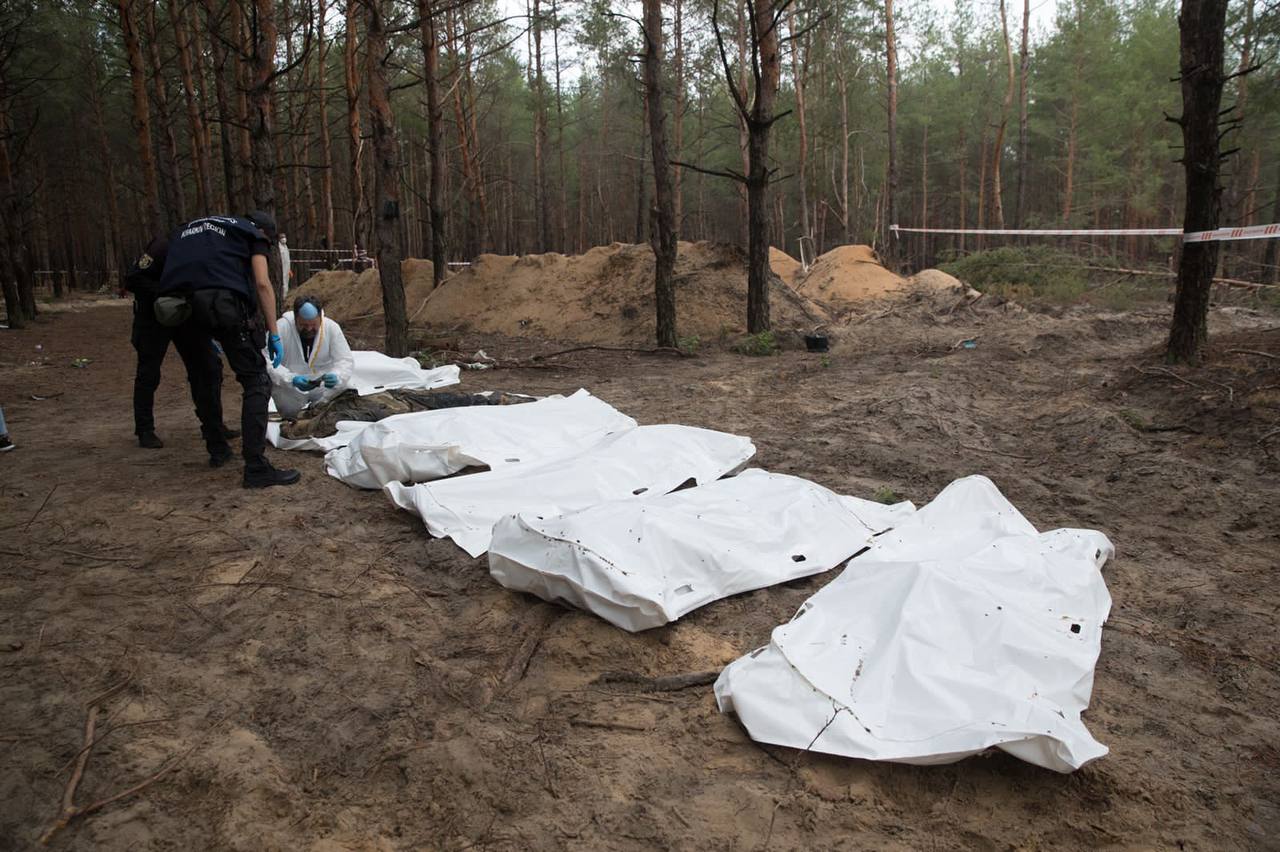 Exhumation of corpses. Izum. Ukraine.