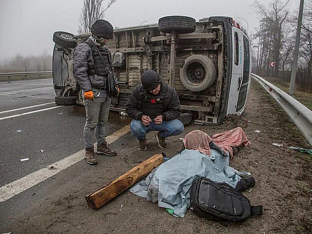 Труп мужчины у перевернутого автомобиля. Киевская область
